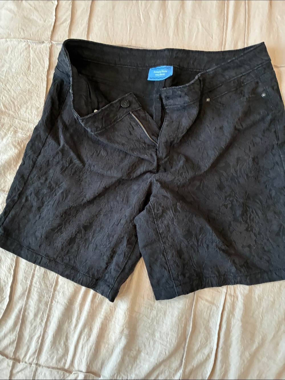 Simply Vera Vera Wang Black Floral-Texture Bermuda Shorts
